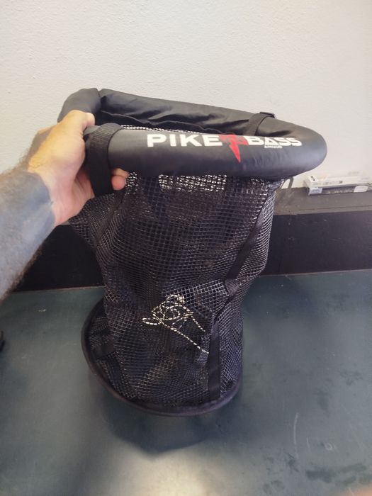 Camoreiro e viveiro para achigã e pike