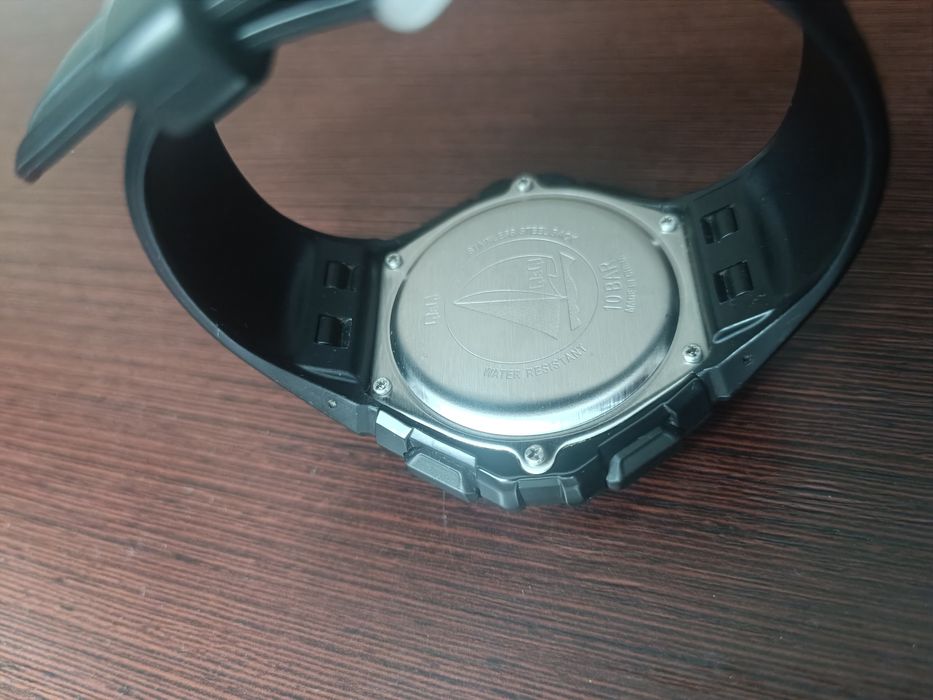 Годинник Q&Q M102J оригінал