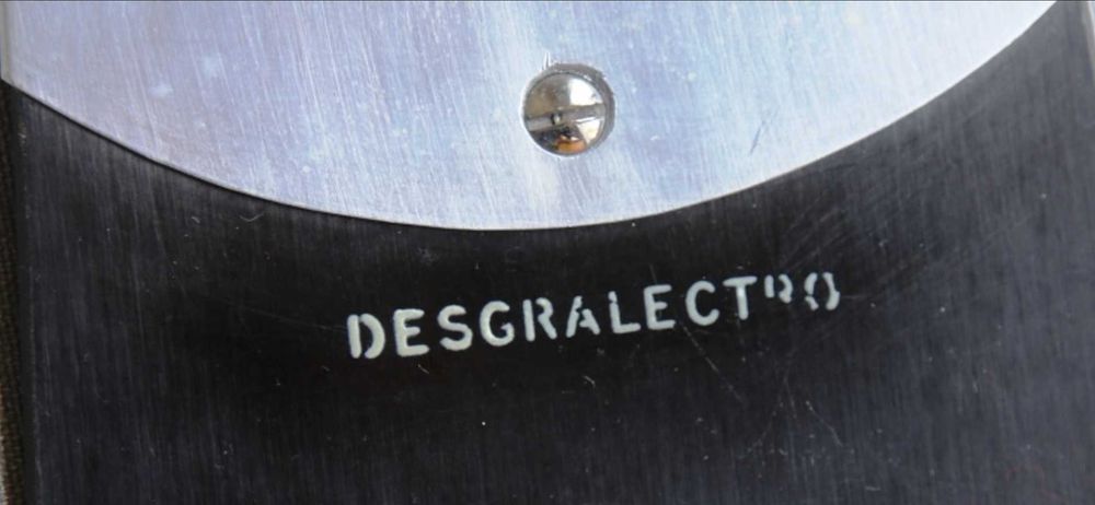 Vintage placa passa gravatas DESGRALECTRO
