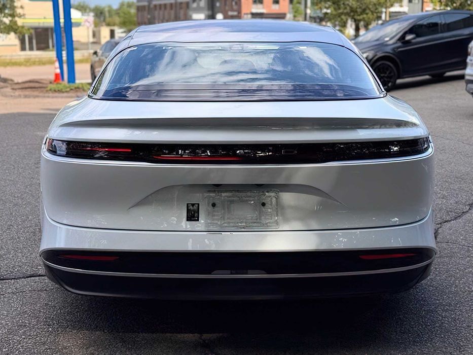 Lucid Air Grand Touring      2022