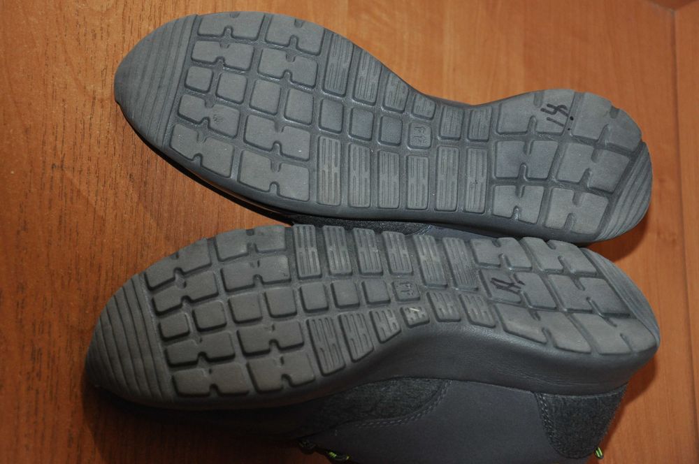 Кроссовки Caprize asics 44 \ 28.5 см