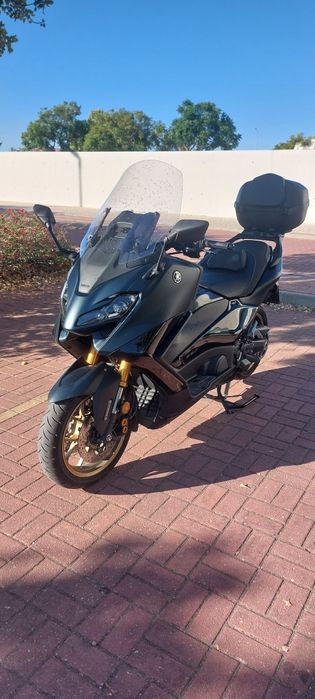 Yamaha TMAX Tech Max 560 2022 | 4.600 km | Akrapovič | Top Case
