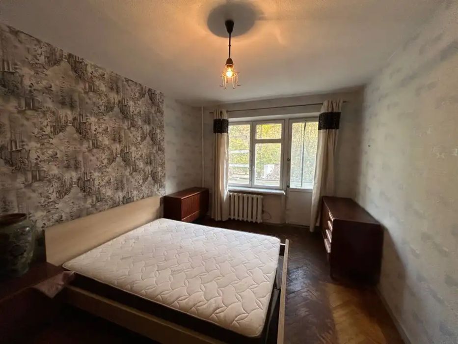 Продам 3-комнатную квартиру Шевченковский район 12-й квартал Купить