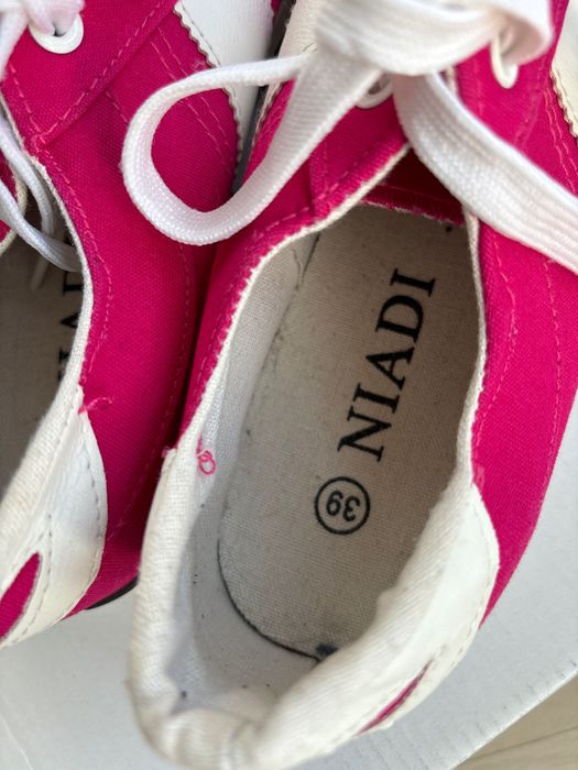 Кеди жіночі рожеві