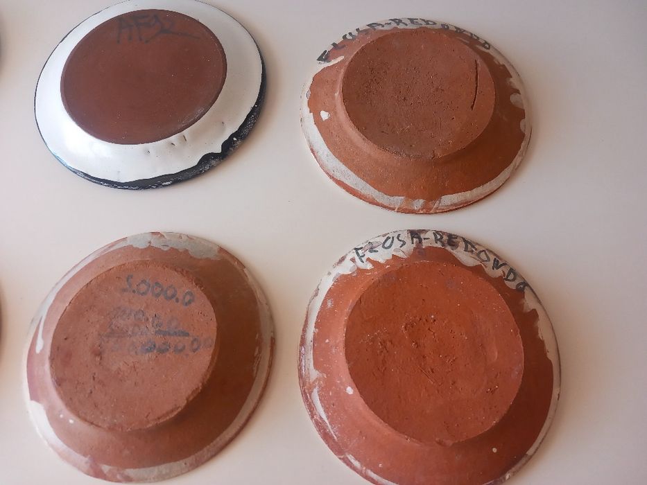 Pratos decorativos pintado à mão