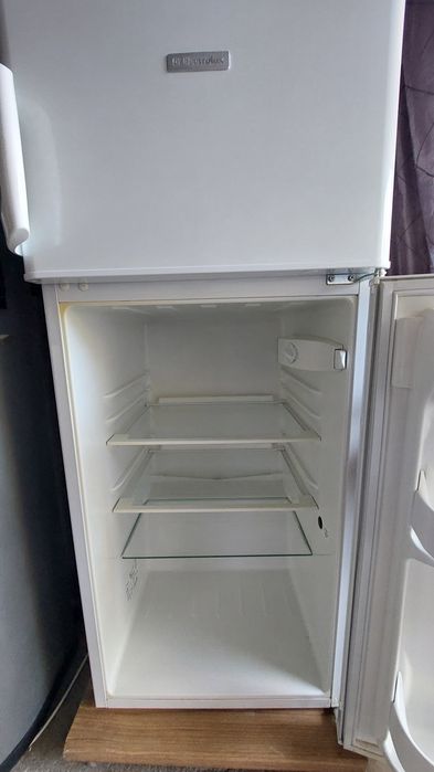 Mała Lodówka z Dostawą