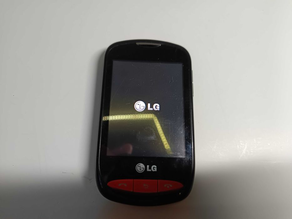 Telefon LG Cookie T310 + Etui