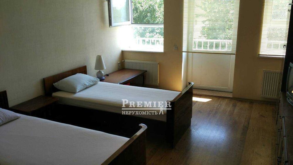 Продам двоповерховий будинок в Фонтанцs