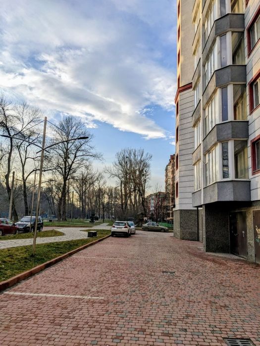 Оренда: Гараж Галицька 141Б, Івано-Франківськ
