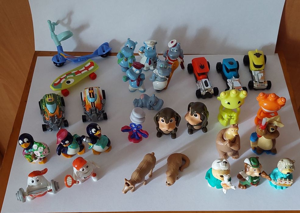 Игрушки киндер разные