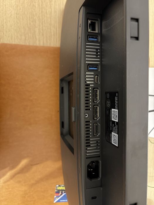 Dell P2425HE IPS FHD 100Hz USB-C Power Delivery RJ-45