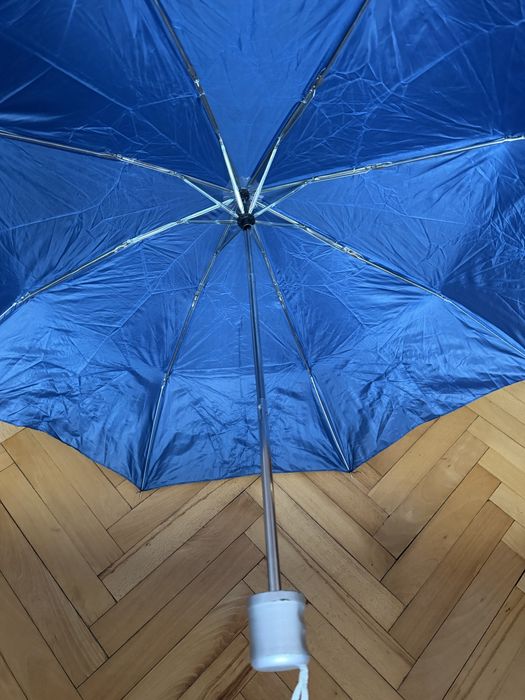 Nowa parasolka firmowa