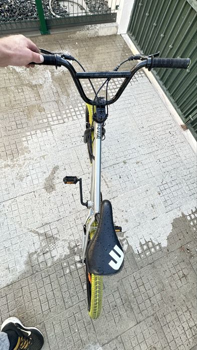 Bicicleta BMX criança