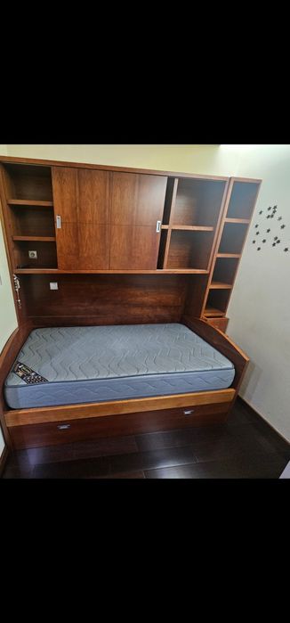 Quarto estúdio em cerejeira com colchão