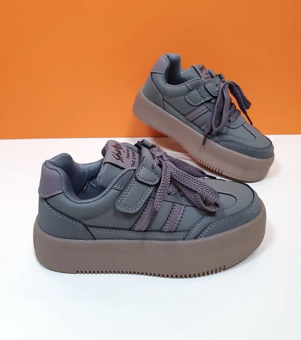 Красиві зручні кросівки кампуси туфлі 37р 24см