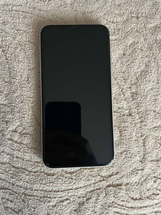 Телефон смартфон iPhone 11 б/у