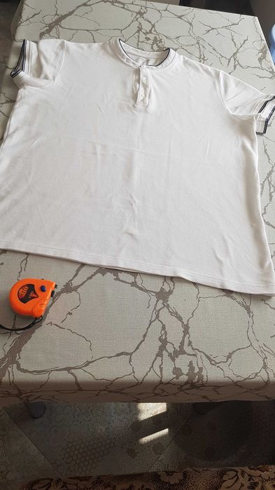 Męski biały Tshirt  firmy "Inextenso"