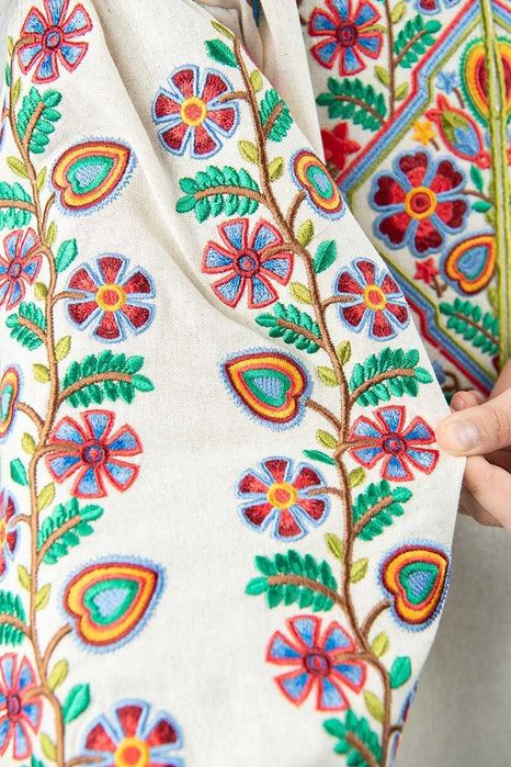 Дитяча вишиванка для дівчинки українська вишита блуза лляна