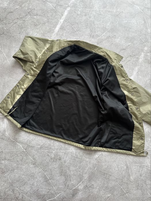 Мужская ветровка Obey.