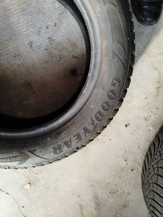 Goodyear Tires 205/60/16, Like New64551118798593121