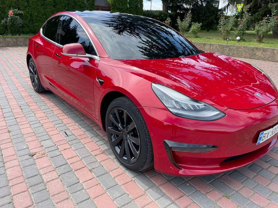 Tesla model 3 можливий кредит/під виплату