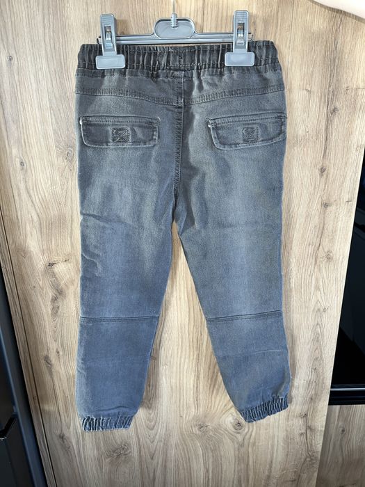 Nowe joggery chlopiece 110/116