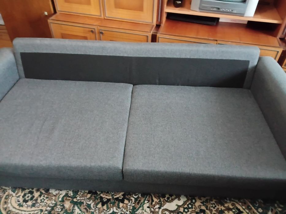 диван сірий нерозкладний IKEA GAMMALBYN