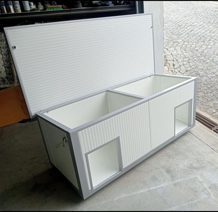 Jaula para cão em chapa com isolamento térmico