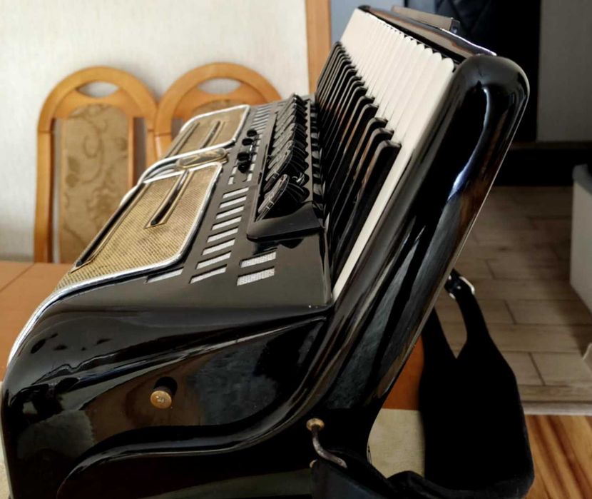 Akordeon Hohner Atlantic IV musette