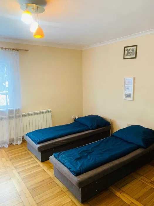 Сдам Подселение в комнату Метро Почтовая площадь Подол Хостел