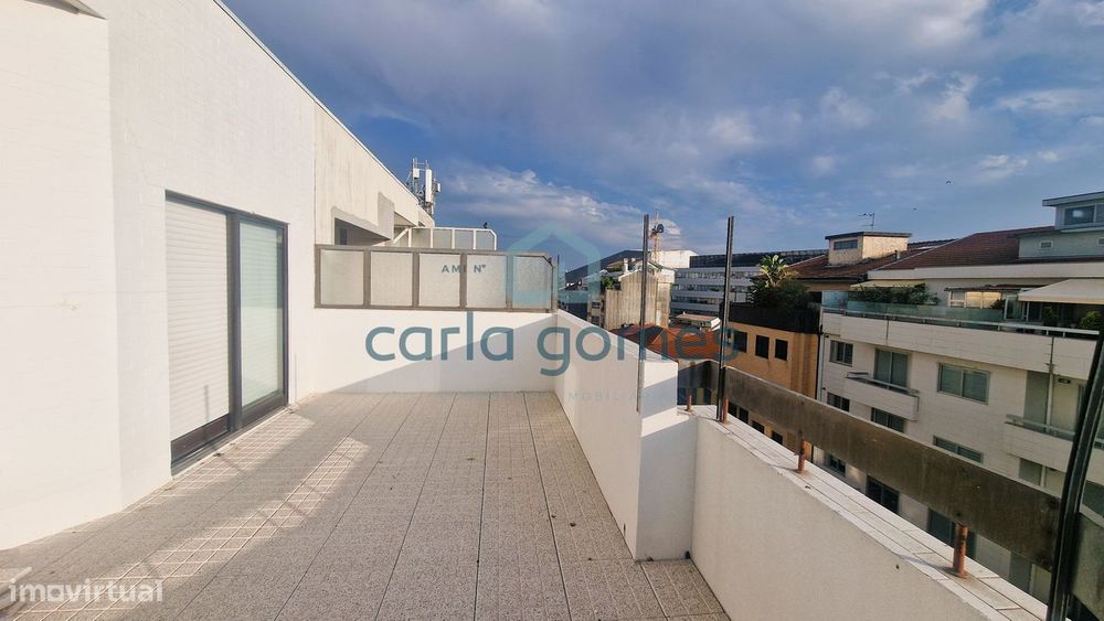 Apartamento T2 C/ Lugar De Garagem Terraço  Elevador | Boavista, Porto