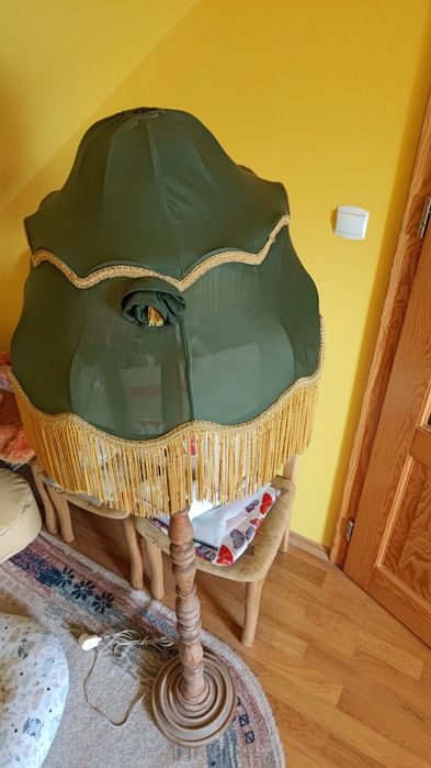 Lampa stojąca zielono-żółta