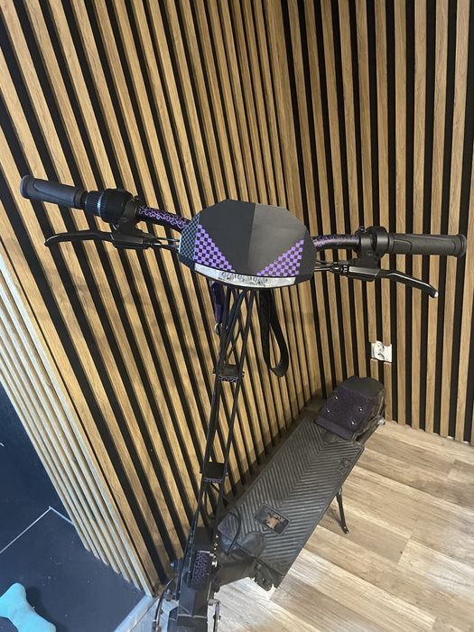 Sprzedam hulajnogę kukirin G4 2024