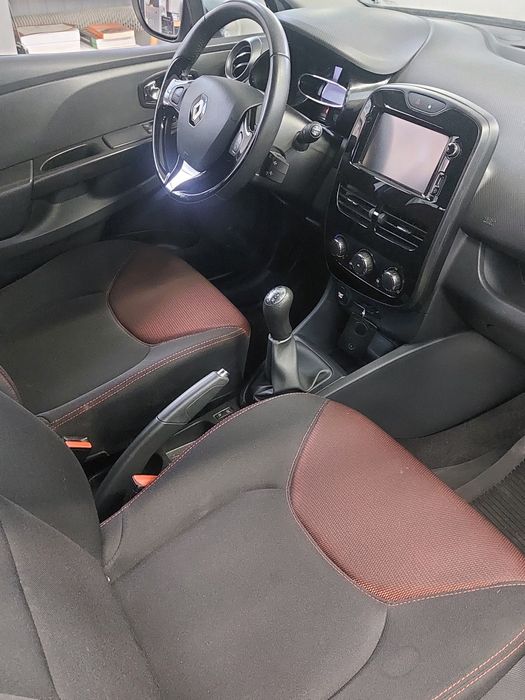 Renault Clio 1,2 2014 r mały przebieg