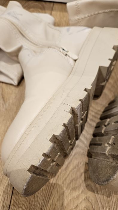 Kozaki kremowe Renee 39