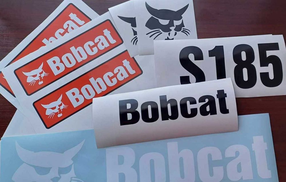 Naklejki robione na wymiar maszyny rolnicze budowlane Bobcat