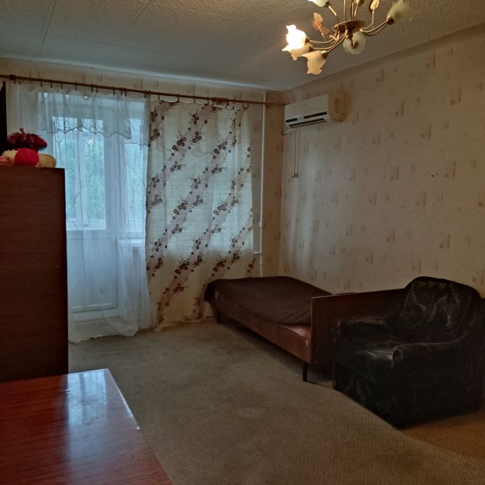 Двокімнатна,Двірцева.