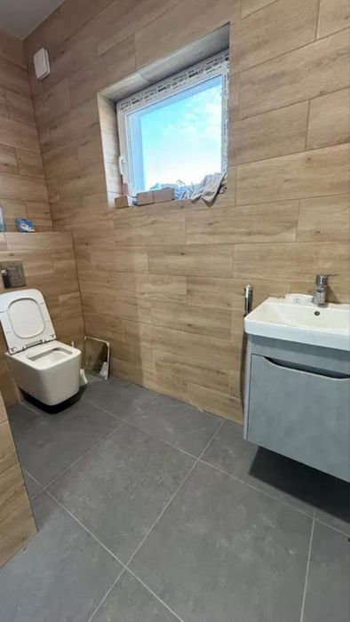 Продаж / Складське приміщення / вул. Польова, Стоянка