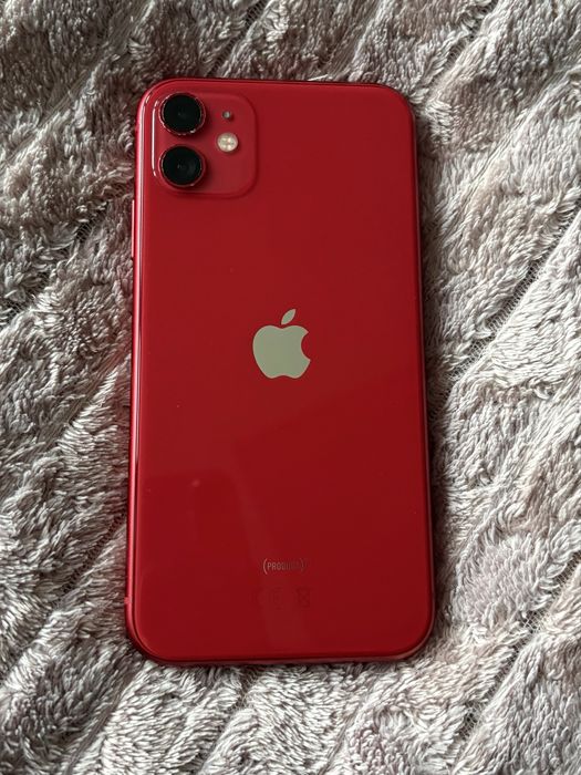 iPhone 11 Red 64 GB – bardzo dobry stan