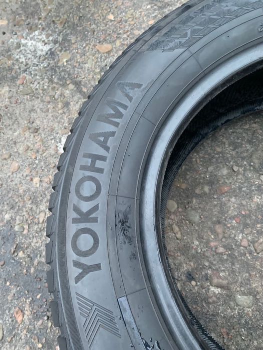 Шини 215/60 R16 Yokohama зима 2022р,7мм