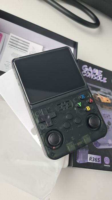 Konsola przenośna retro R36S 64GB NOWA