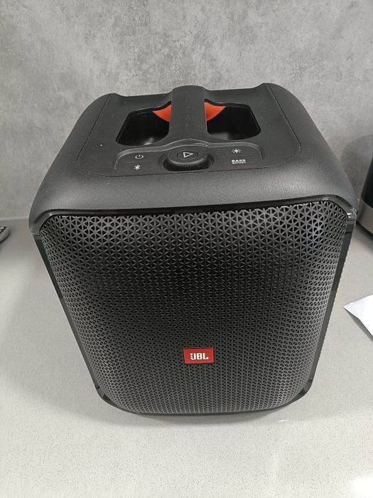 jbl encore Essentials c garantia