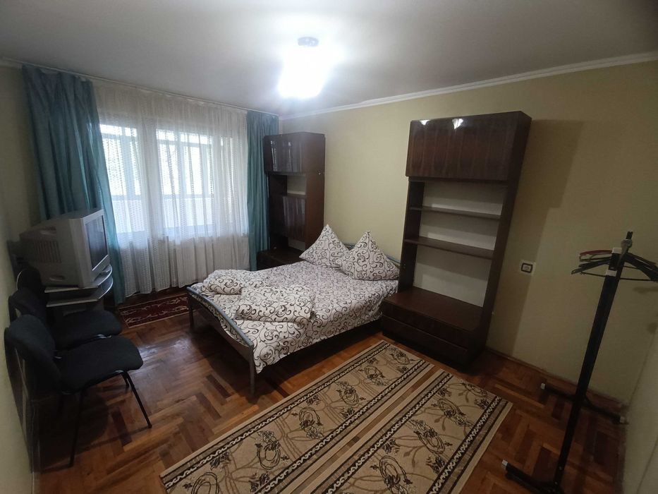 ПОДОБОВА ОРЕНДА 2-х кімнатної квартири на 1-му поверсі ПОБЛИЗУ БАСЕЙНУ