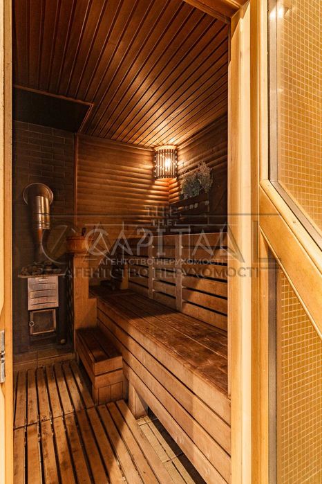 Продаж/Будинок/499 м2/Старі Безрадичі/вул Центральна/Обухівський район