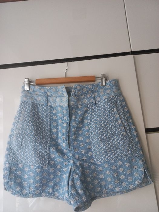 Spodenki azurowe z haftem Zara