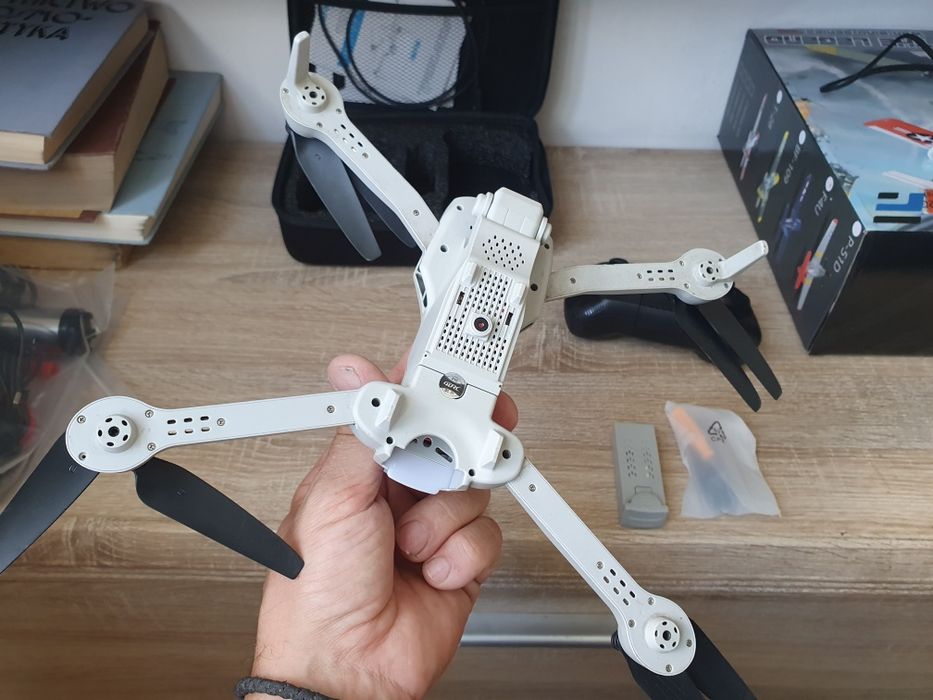 Dron 4 DRC + pokrowiec