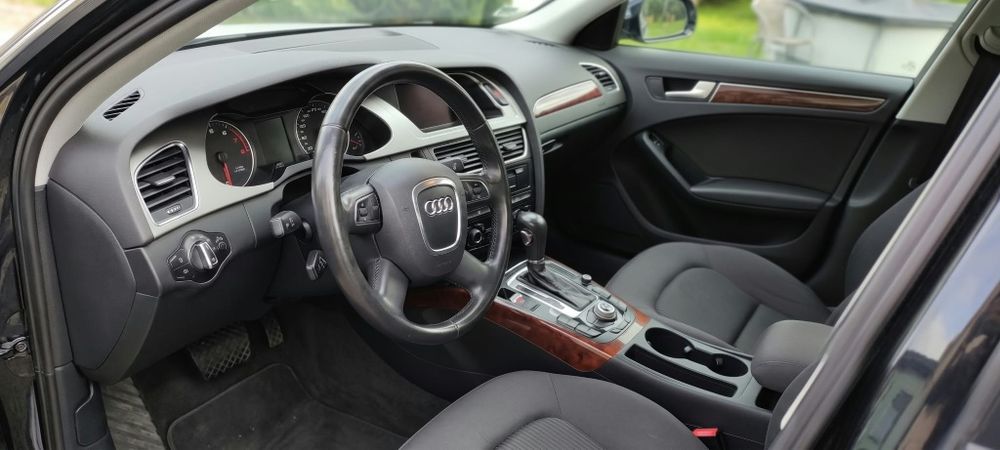 Audi A4 B8  Biały Mat,nowe opony, akumulator