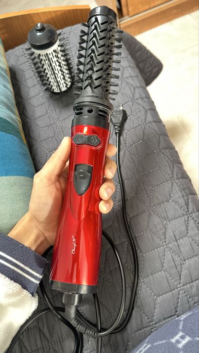 Escova rotativa modeladora de cabelo