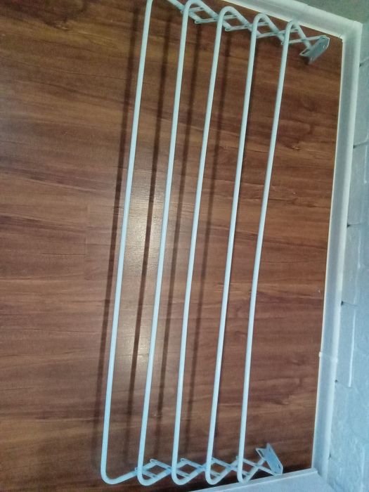 Сушарка для білизни настінна