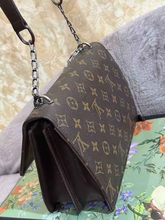 Стильна сумочка крос-боді в стилі lv monogram